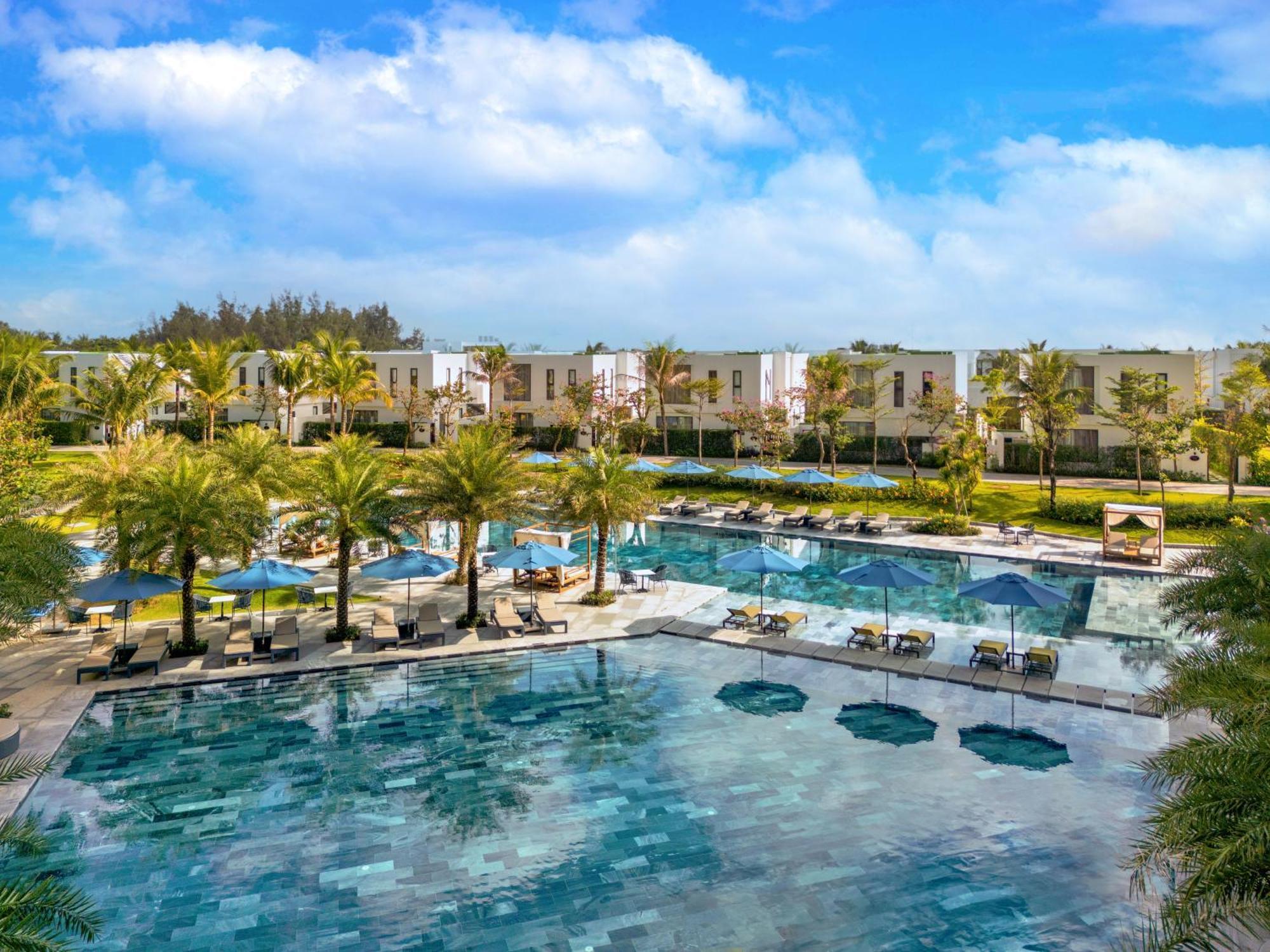 Wyndham Hoi An Royal Beachfront Resort & Villas Exterior photo