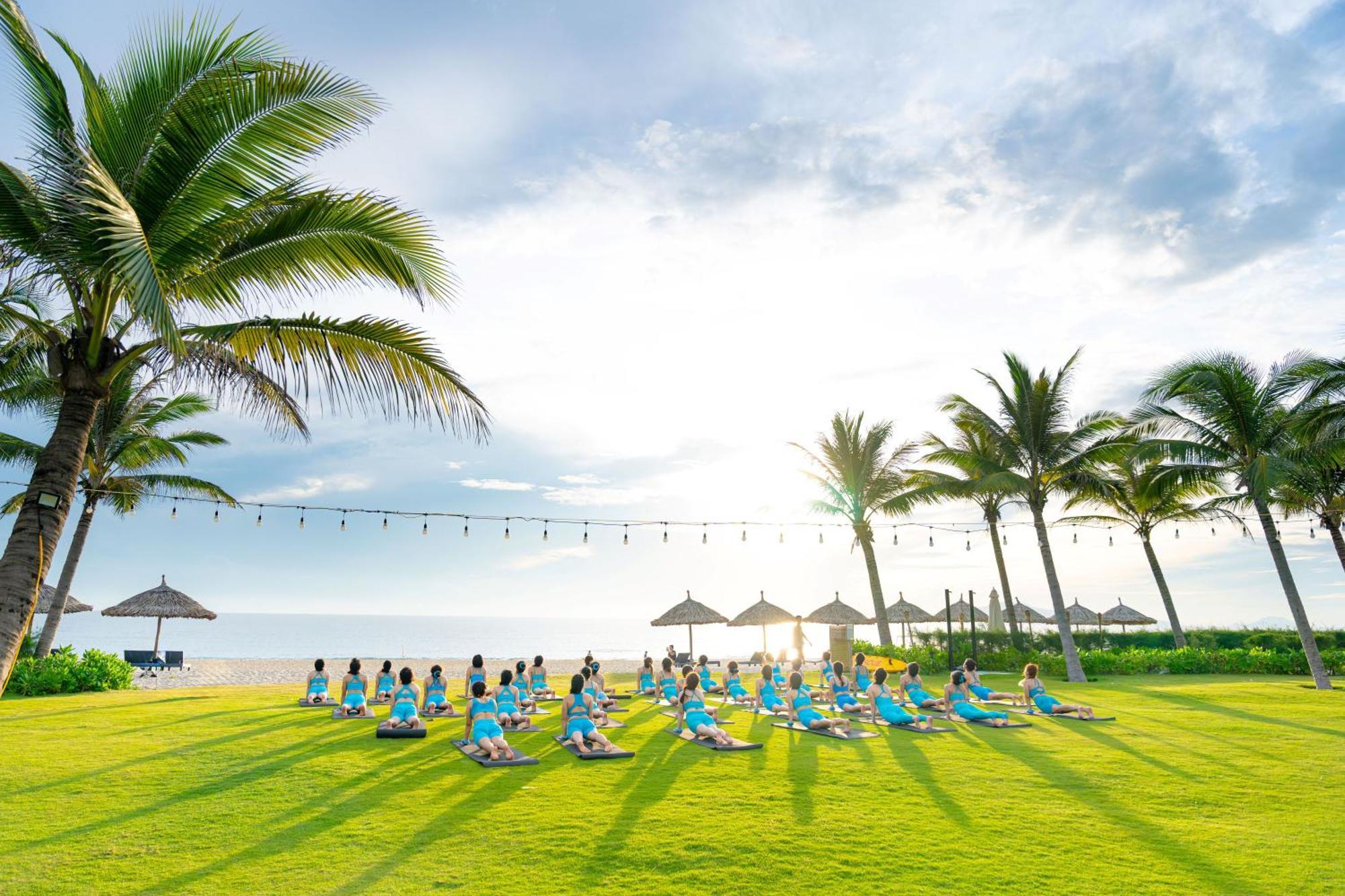 Wyndham Hoi An Royal Beachfront Resort & Villas Exterior photo