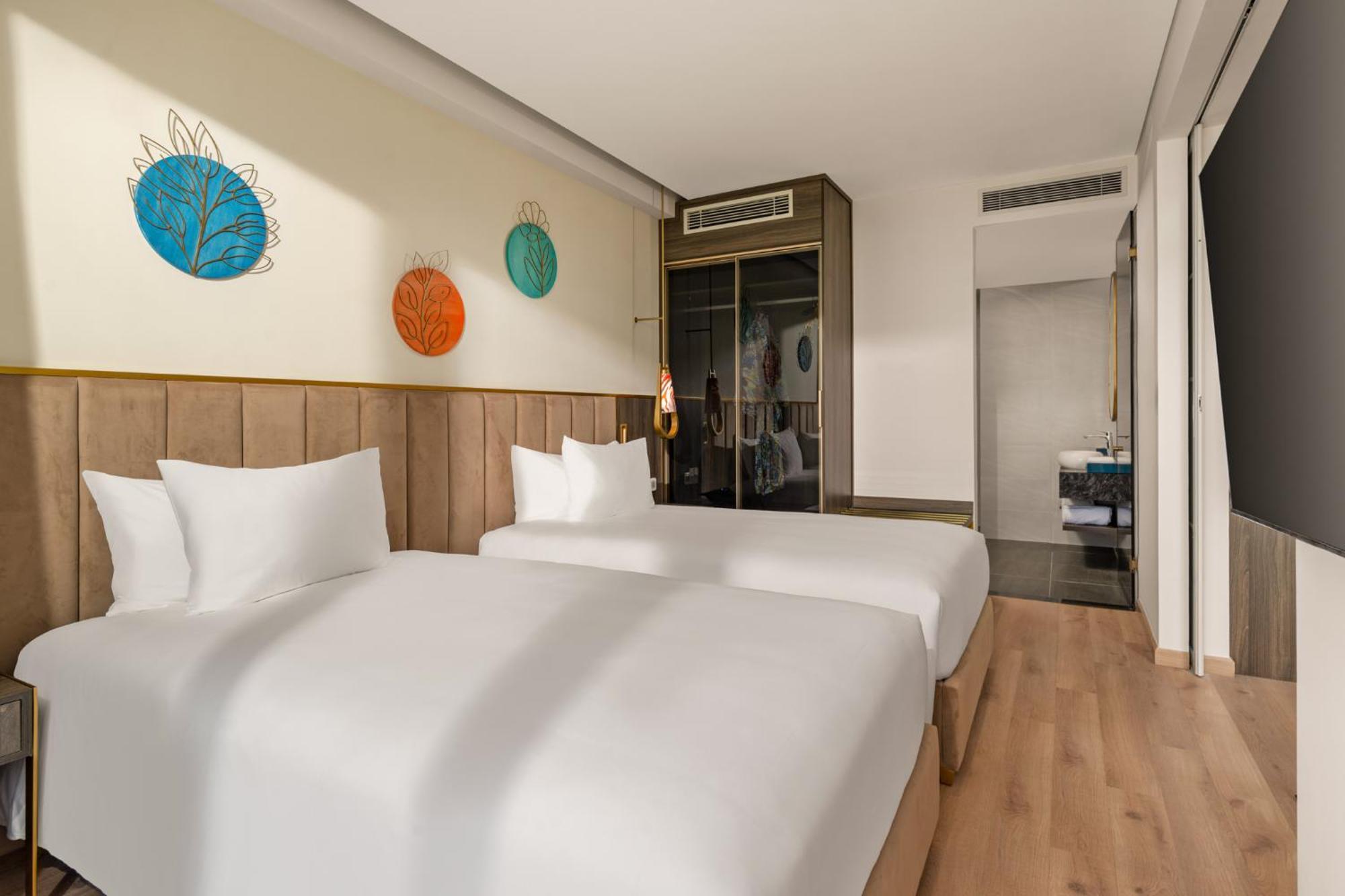 Wyndham Hoi An Royal Beachfront Resort & Villas Exterior photo